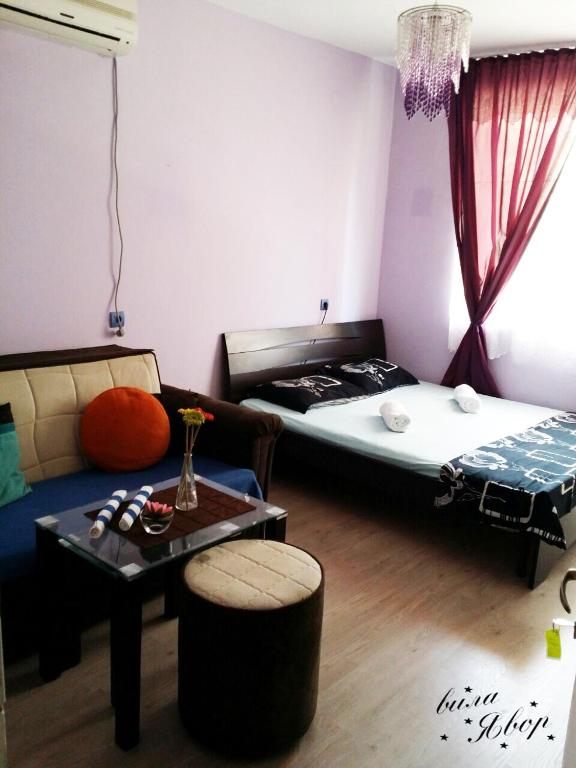 Postel nebo postele na pokoji v ubytování Hotel Yavor