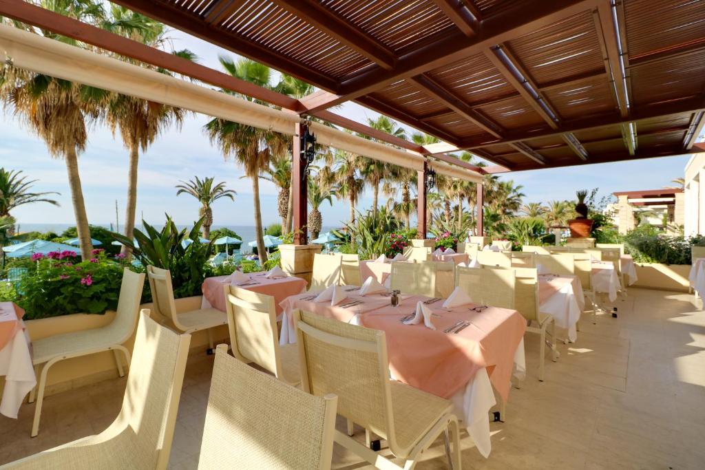 Restauracja lub miejsce do jedzenia w obiekcie Creta Star Hotel - Adults Only
