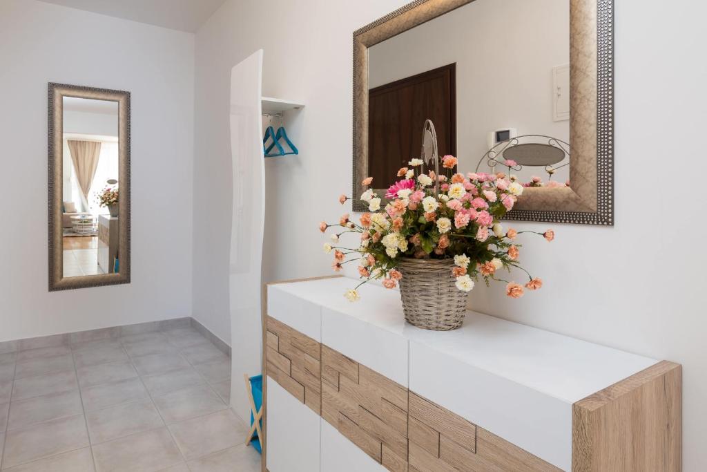 SPLIT APARTMAN free private garage - 19