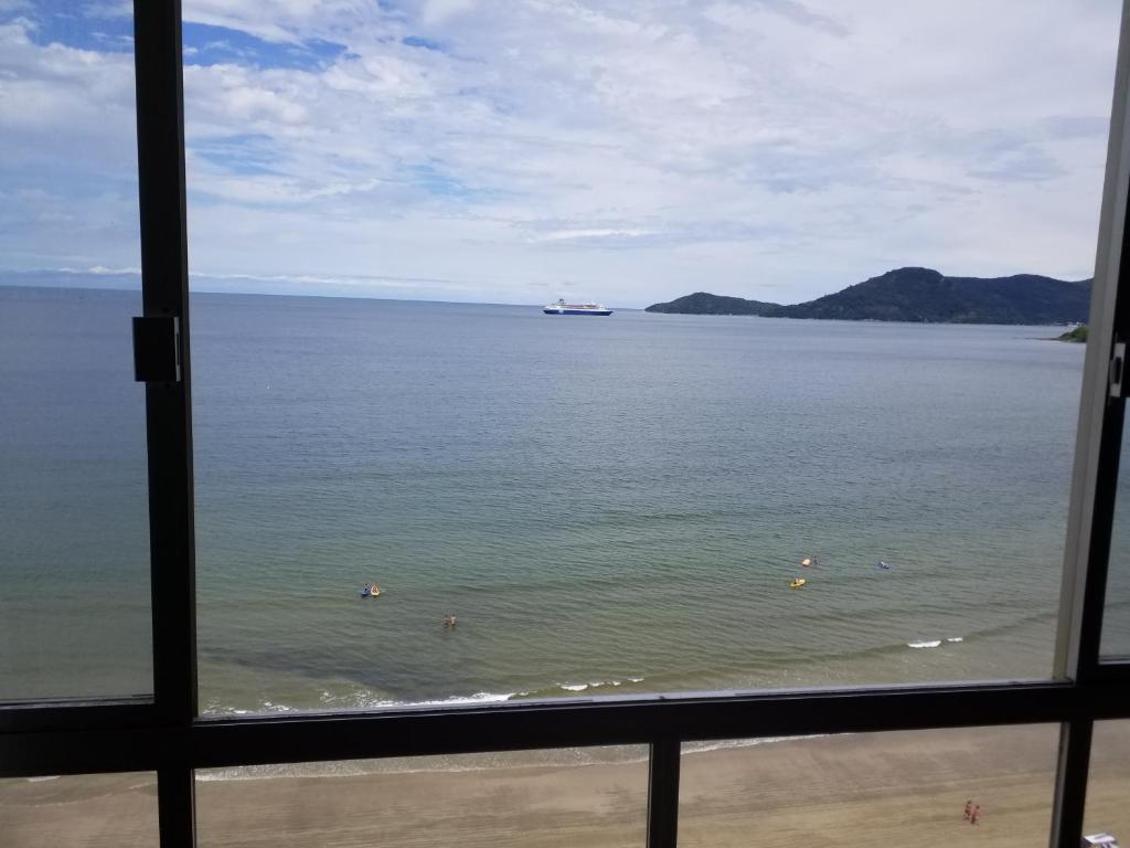  Camburiu Apartamento Frente al Mar