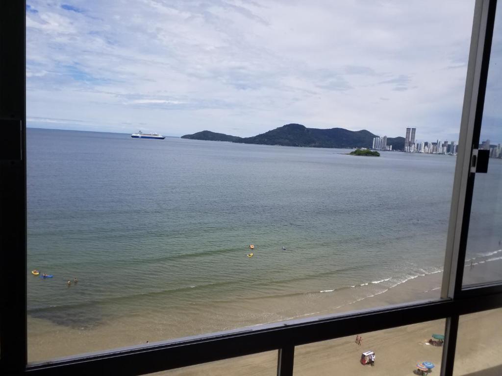  Camburiu Apartamento Frente al Mar