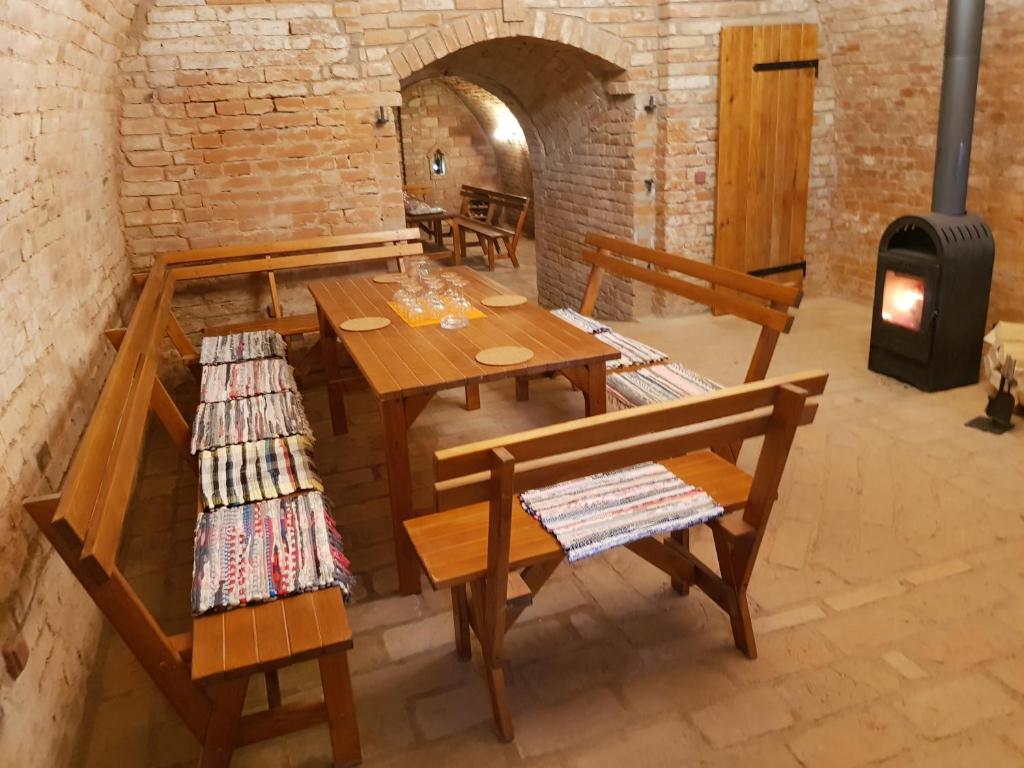 Posezení v ubytování Apartmán ANNA s vinným sklepem Pouzdřany