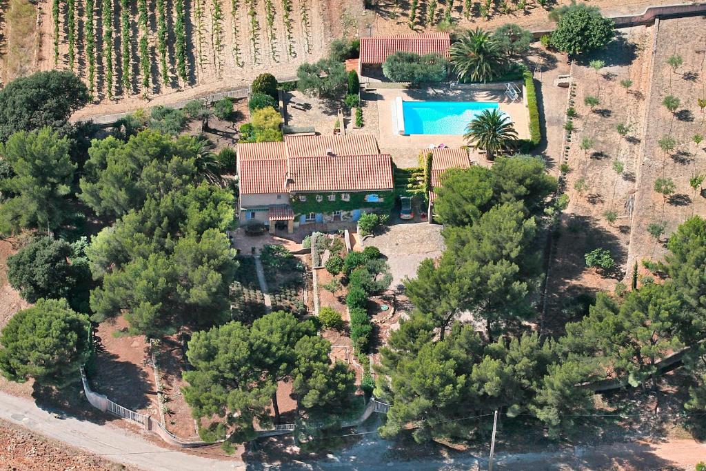 Gallery image of Le Mas des Vignes in Bandol