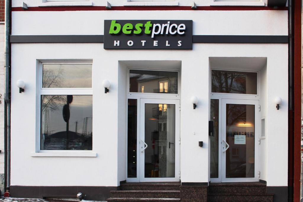 Certifikát, hodnocení, plakát nebo jiný dokument vystavený v ubytování bp24 Hotel Aachen
