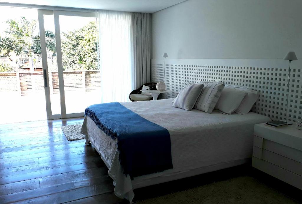  Tropical Contemporary Suites