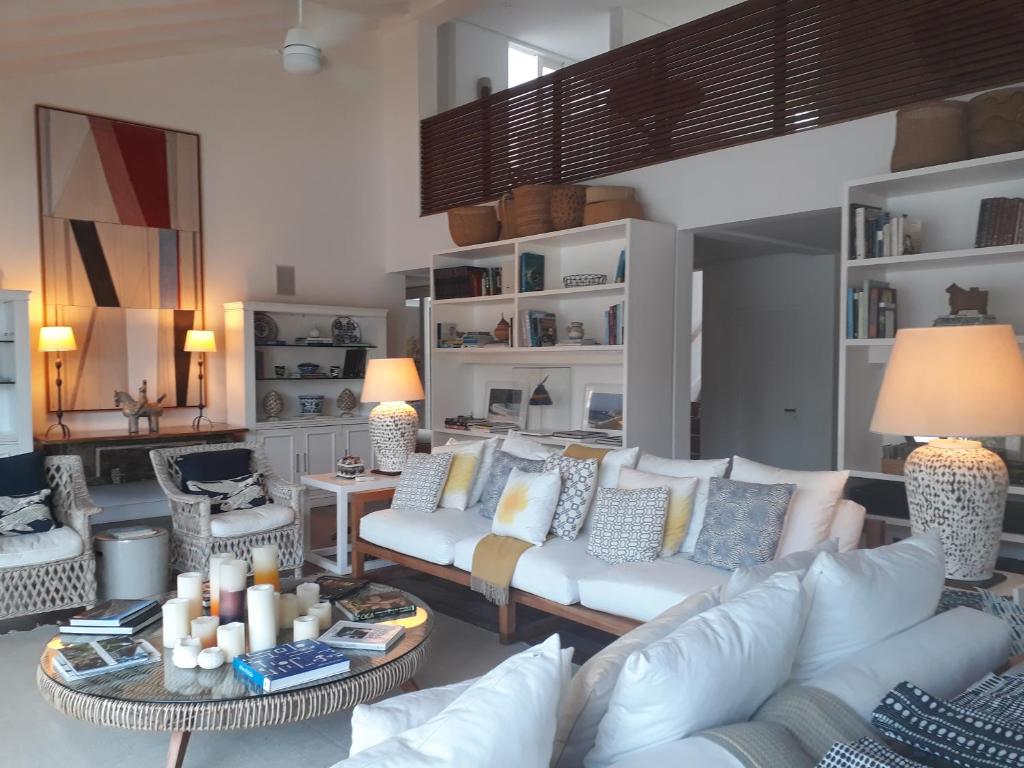  Tropical Contemporary Suites