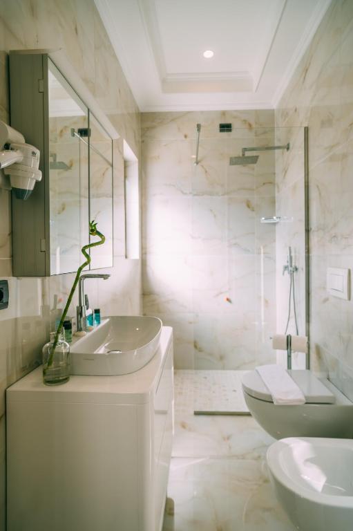 Hotel Stela Center - Deluxe Queen Room