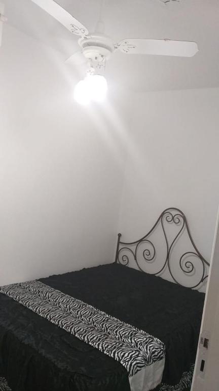  Apto Enseada com piscina