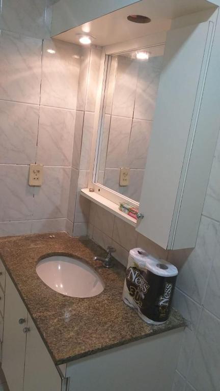  Apto Enseada com piscina