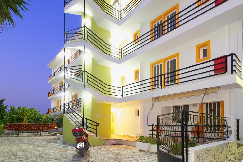 Remezzo Apartments - 8