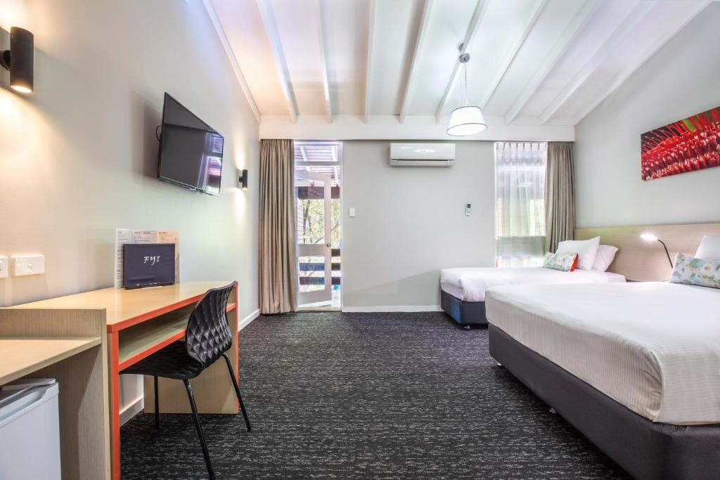 Nightcap at the Ranch Hotel - Resim 45