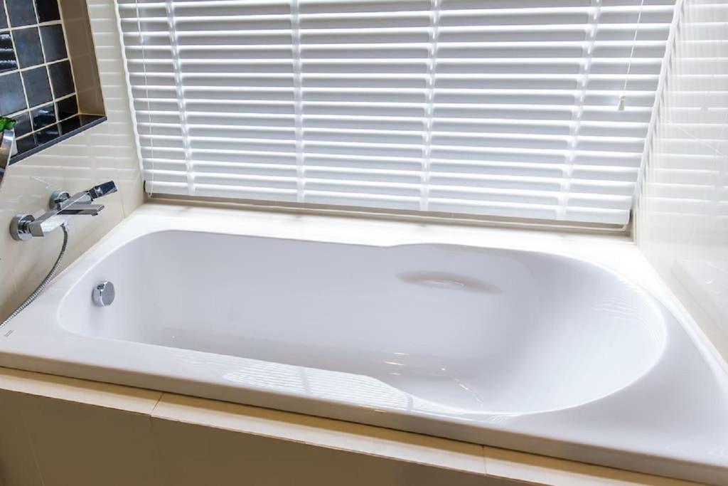 The Deck Patong by VIP - Resim 15