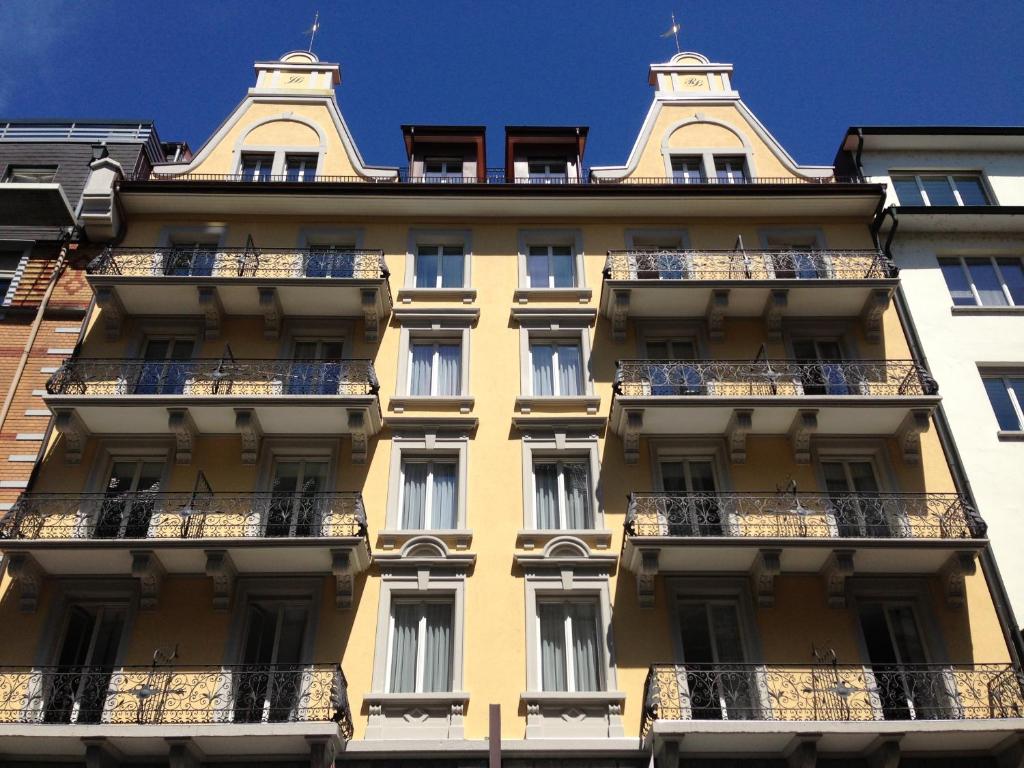 Budova, kde se hotel nachází