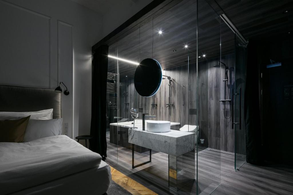 Pytloun Boutique Hotel Prague - Superior Double Or Twin Room With Balcony And Spa Bath