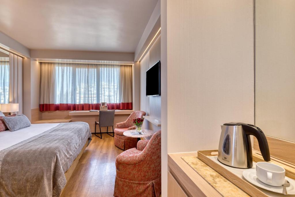 Divani Caravel - Executive Room
