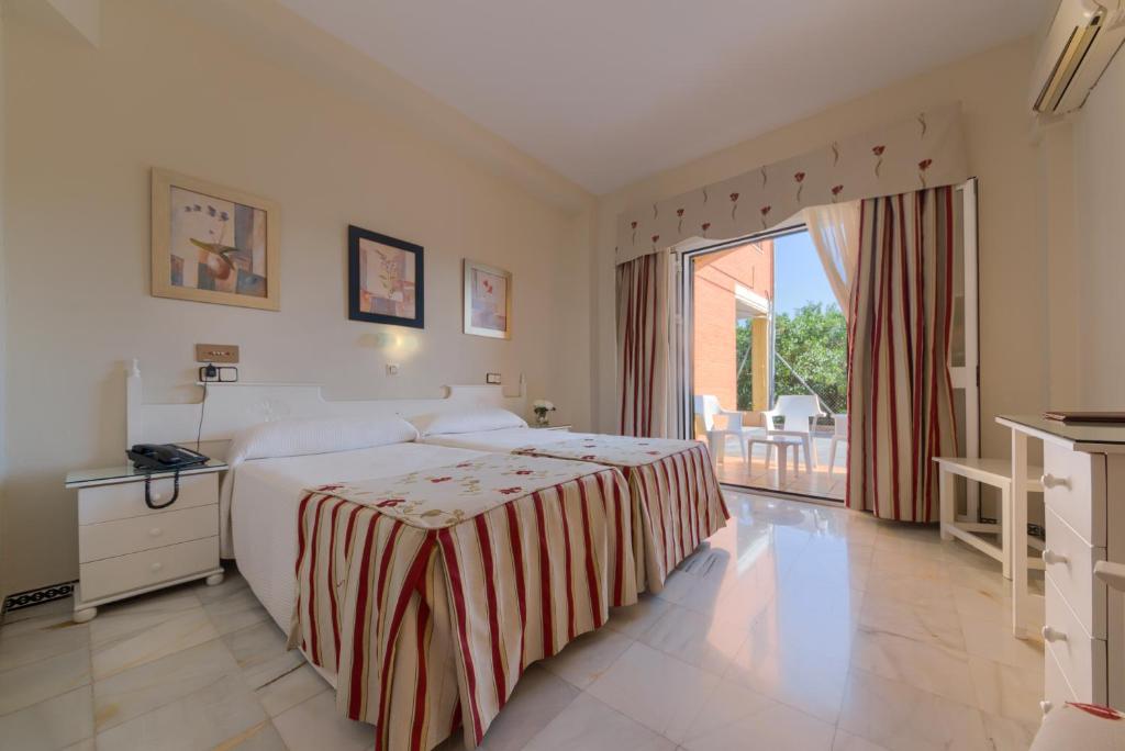 Hotel Torre De Los Guzmanes - Double Room