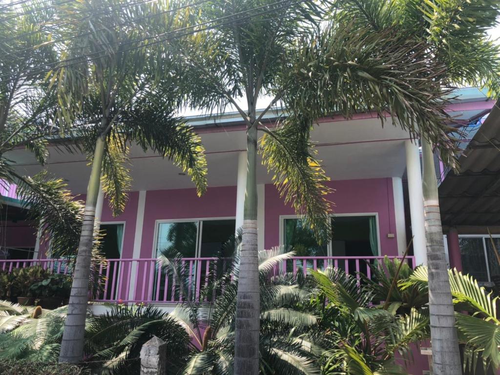 Zahrada ubytování Bann Pa Su (บ้านป้าสุ)