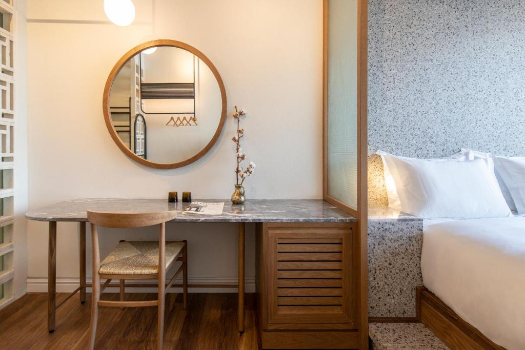 Postel nebo postele na pokoji v ubytování Ergon House Athens
