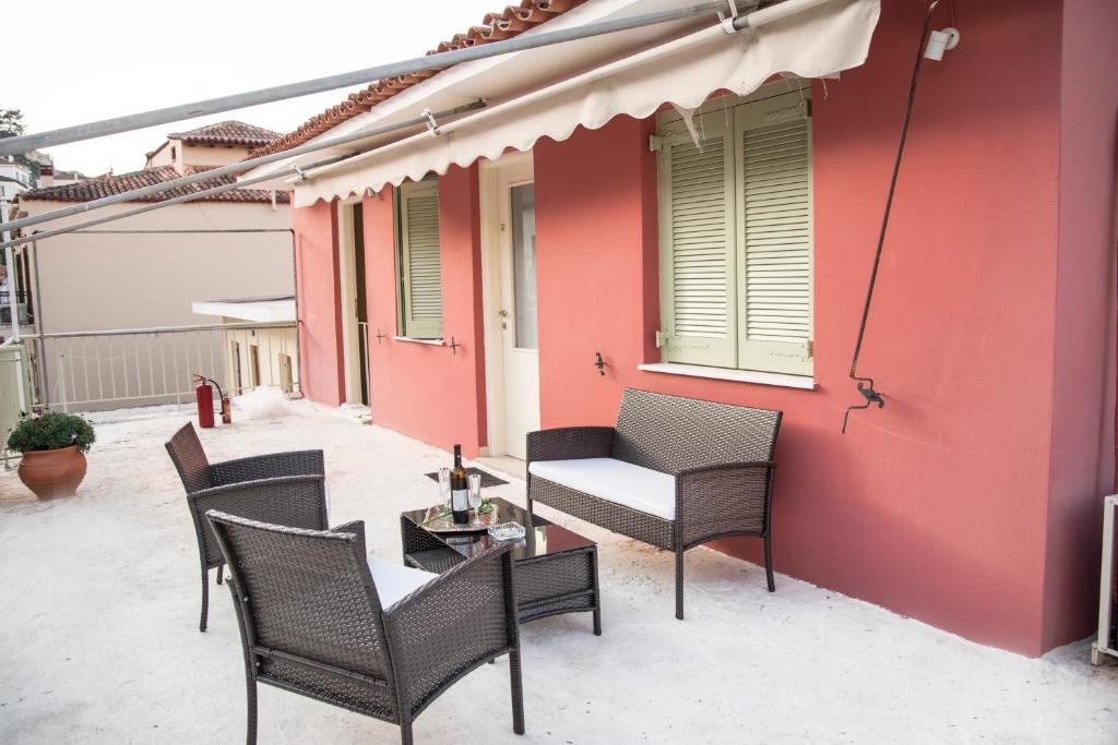 Balkón nebo terasa v ubytování Asimoni Pension
