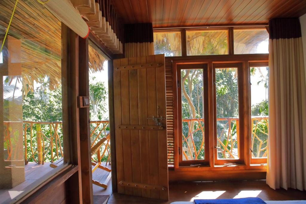 The Winsome & Tree House - 1