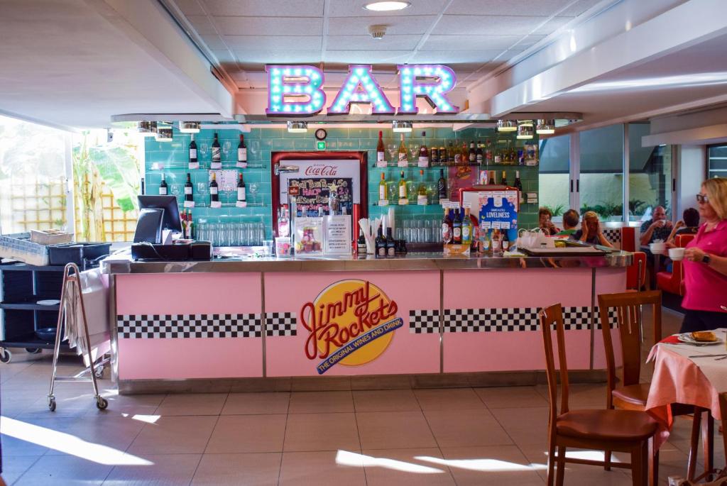 Ambassador Playa II - Resim 40