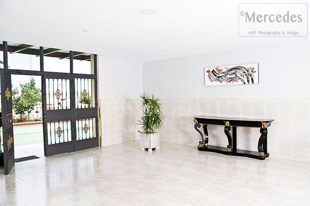 Fotografia z galérie ubytovania Beautiful Apartment with Balcony and pool. v destinácii Torremolinos