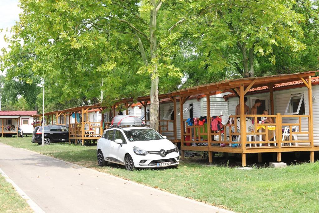 Balatontourist Fred Camping & Bungalows, Balatonfred (updated prices 2026)