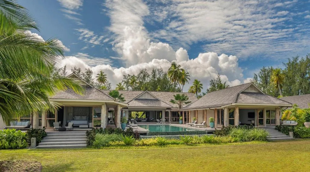 Three Bedroom Presidential Villa