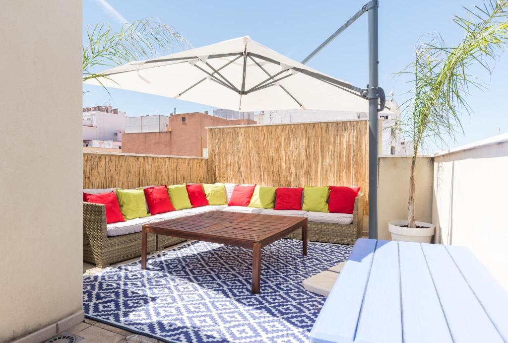 Posedenie v ubytovaní MA2B-Bright Apt With Rooftops With Palms near Old Town
