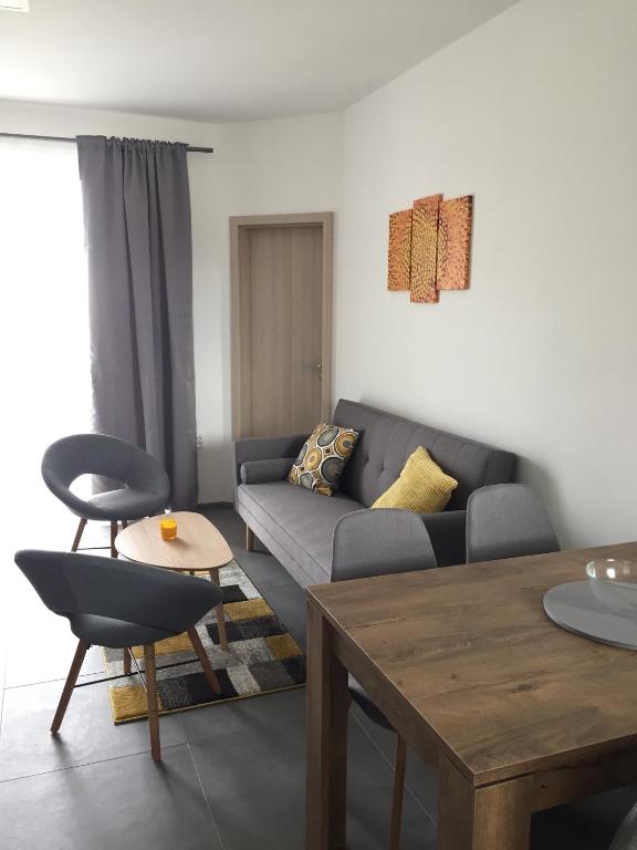Istumisnurk majutusasutuses Apartmány Miromar