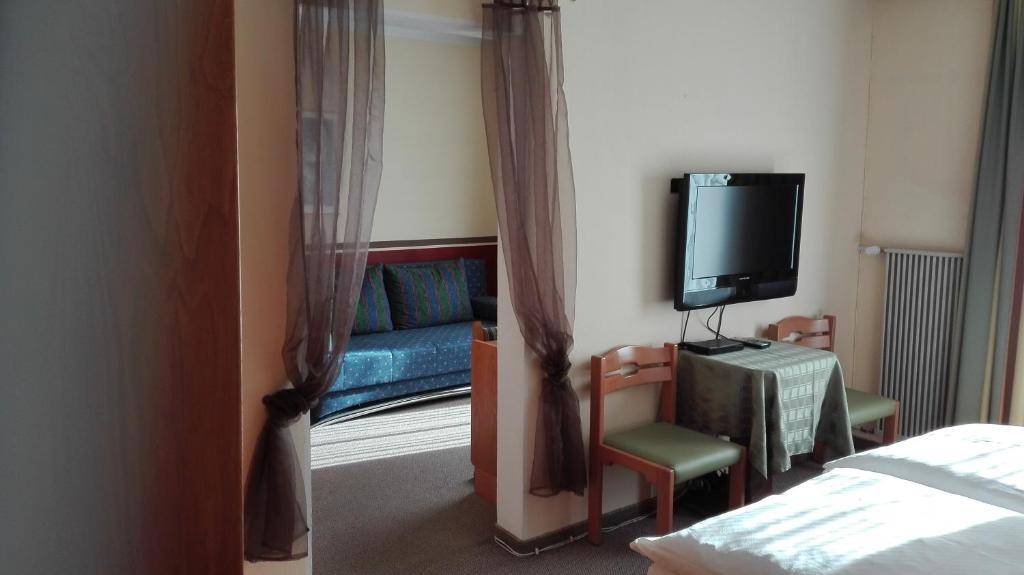 Pension Restaurant Meran - 9