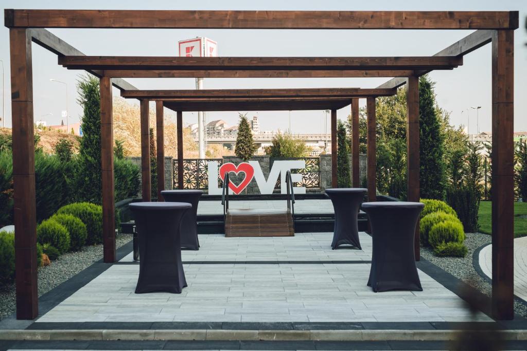 Balkón nebo terasa v ubytování Sky Hotel