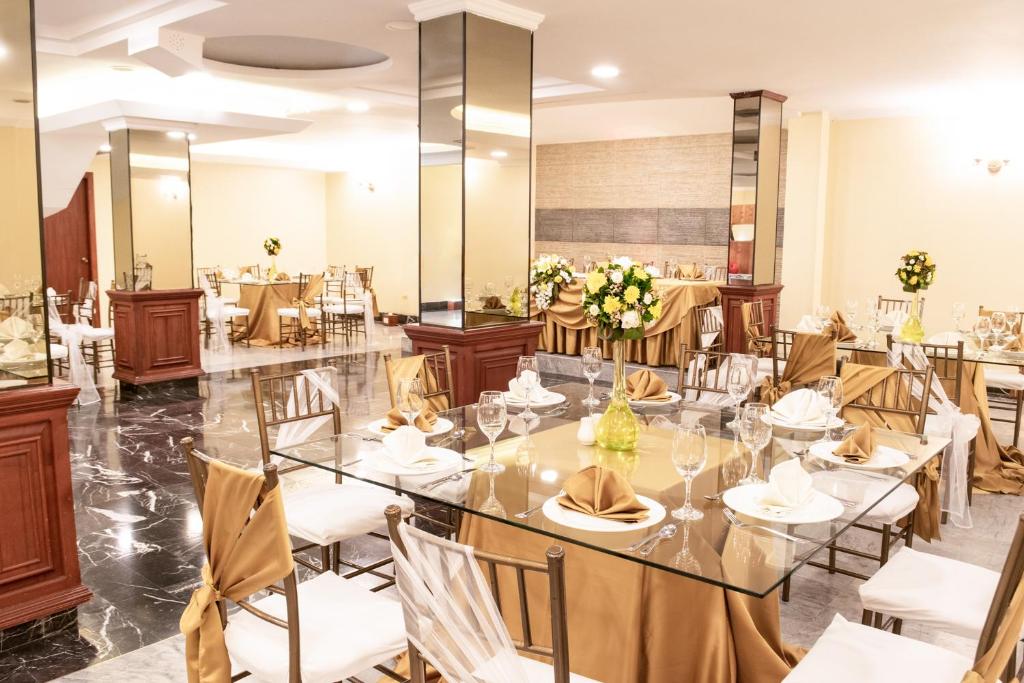 Restaurace v ubytování Hotel Republica