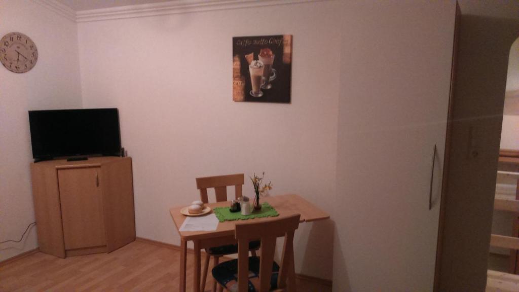 TV a/nebo společenská místnost v ubytování Haus Ruf