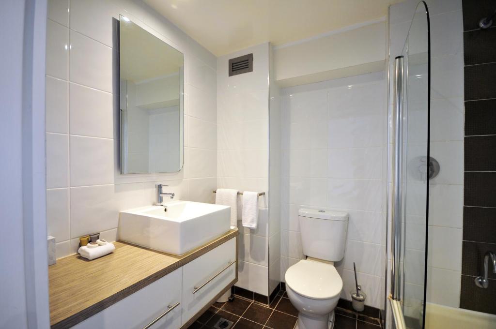 Aquarius On The Beach - Resim 26