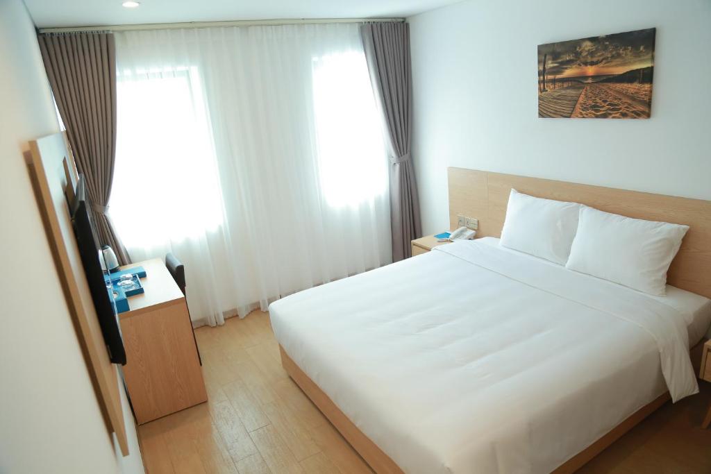 Gold Boutique Hotel Danang - Camera Matrimoniale Con Vista Montagna