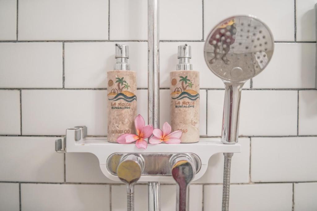 La Roja Bungalows - 7