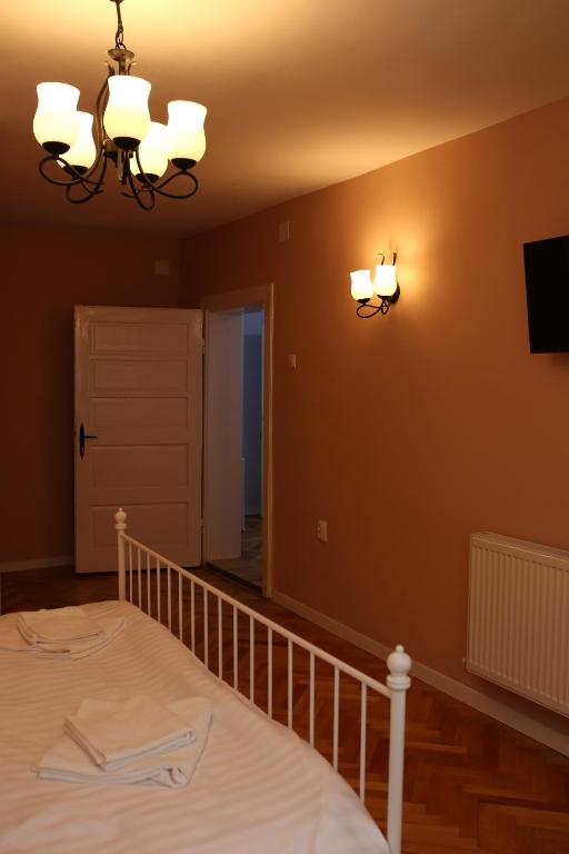 Casa Melisa Sibiu - Tweepersoonskamer Met Eigen Badkamer