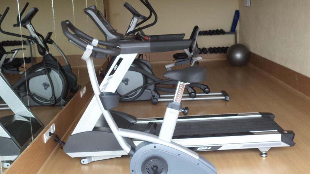 Fitness centrum a/nebo fitness zařízení v ubytování The Quorum