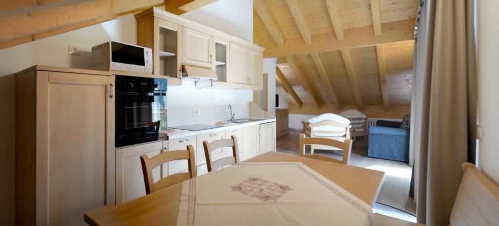 Kuchyň nebo kuchyňský kout v ubytování La Casa al Noce
