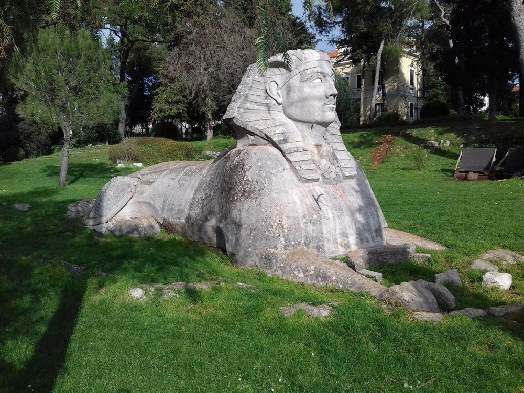 Miestna pamiatka v blízkosti penziónu