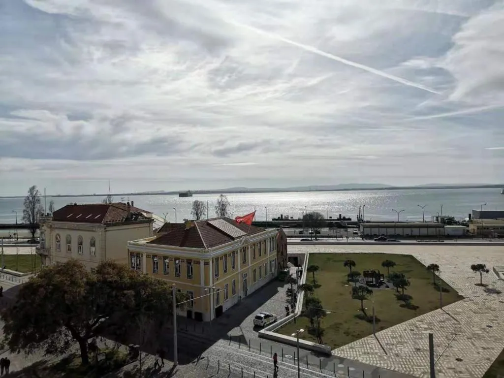 Downtown River Views Apartment, Amadora, Portugal