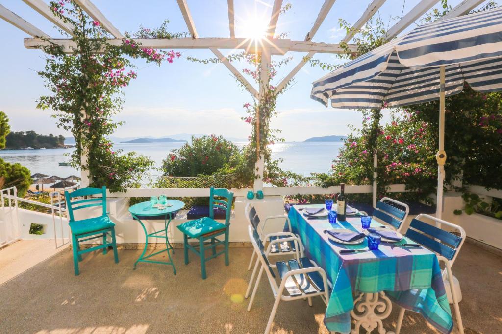 Achladies Beach Apartment - Apartment With Sea View