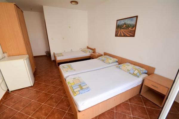 Letto o letti in una camera di Guesthouse MB Knezevic