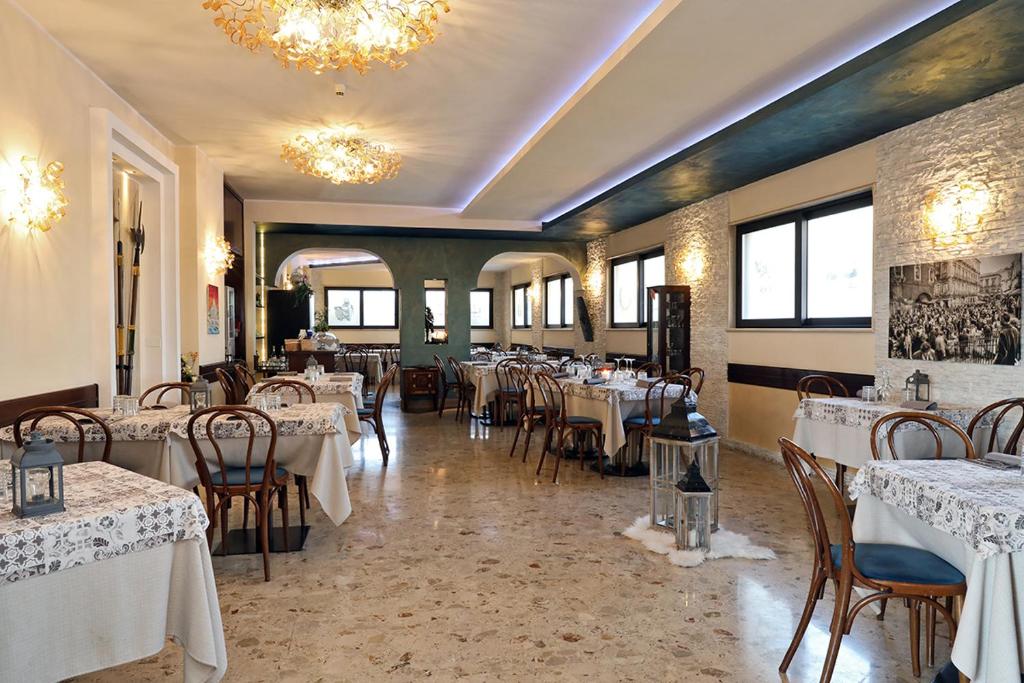 Restaurace v ubytování Hotel Al Castello