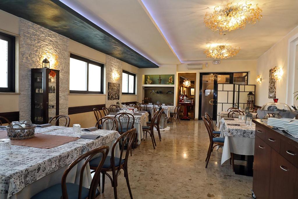 Restaurace v ubytování Hotel Al Castello