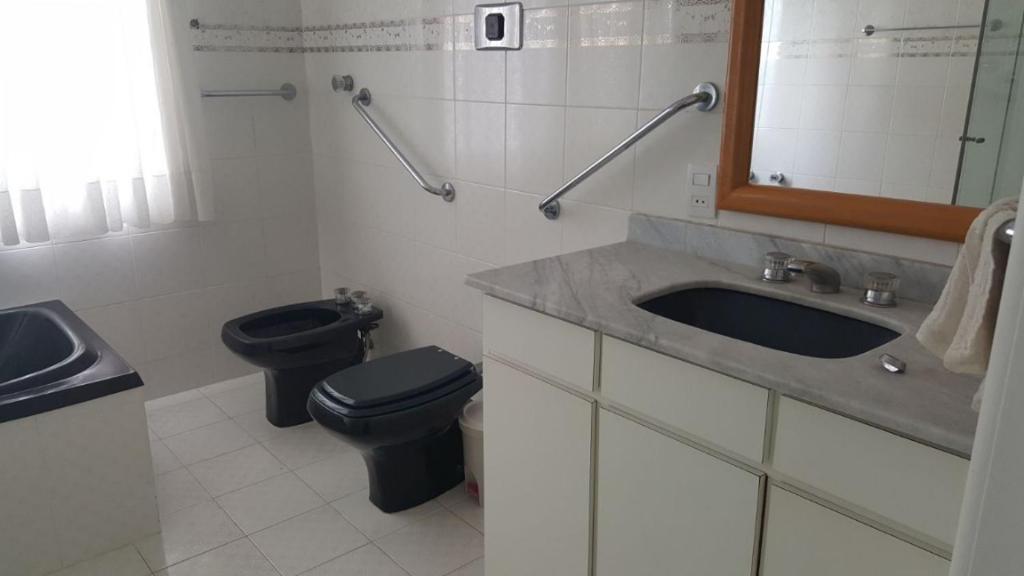 Ap 200m2 frente mar e 3 vagas de garagem