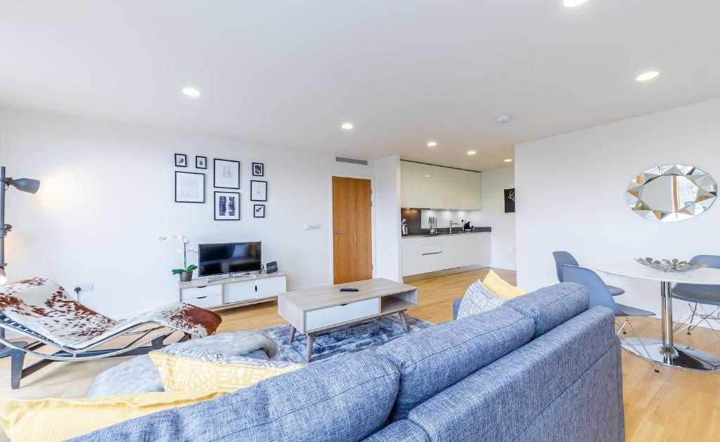 Posezení v ubytování 1 Bedroom Stylish Apartment near Regents Park FREE WIFI & AIRCON by City Stay Aparts London