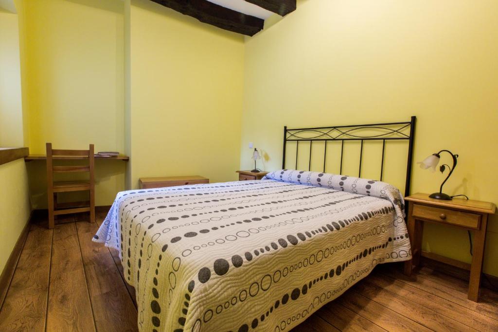 Cama o camas de una habitación en La Dobra de liebana