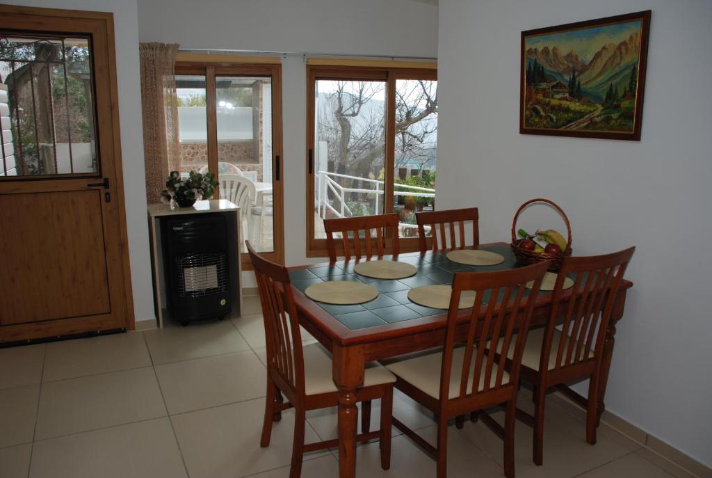 Fotografie z fotogalerie ubytování Kanarinis Apartments v destinaci Omodos